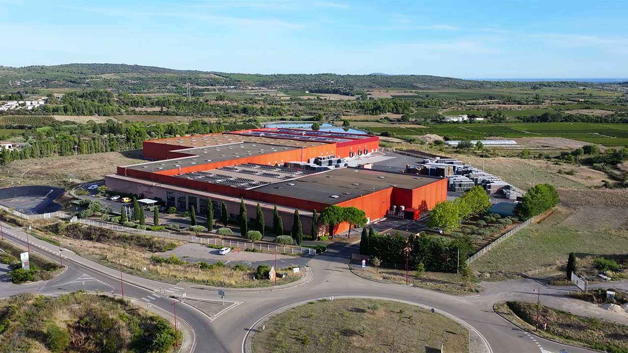 Vue aérienne du bâtiment de l'entreprise 3S